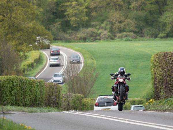 KTM 790 Duke vs Triumph Street Triple 765 vs Suzuki GSX-S750